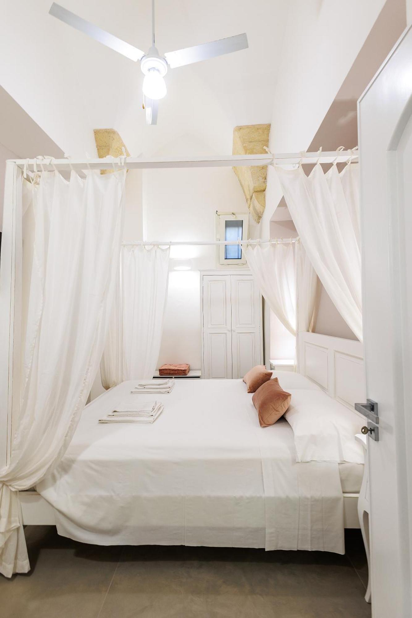 Goodstay Corte Regina Suite ليتشي المظهر الخارجي الصورة