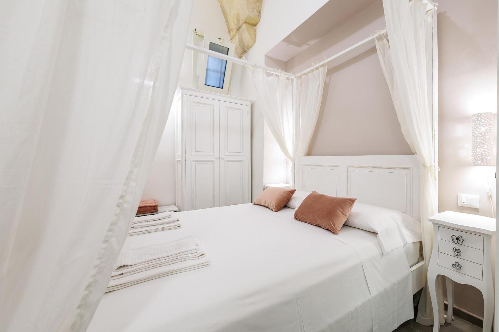 Goodstay Corte Regina Suite ليتشي المظهر الخارجي الصورة