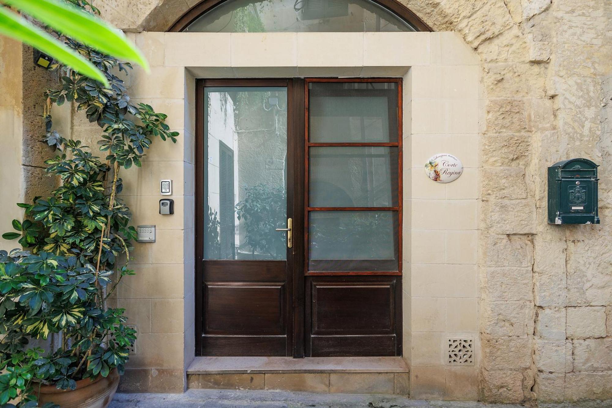 Goodstay Corte Regina Suite ليتشي المظهر الخارجي الصورة